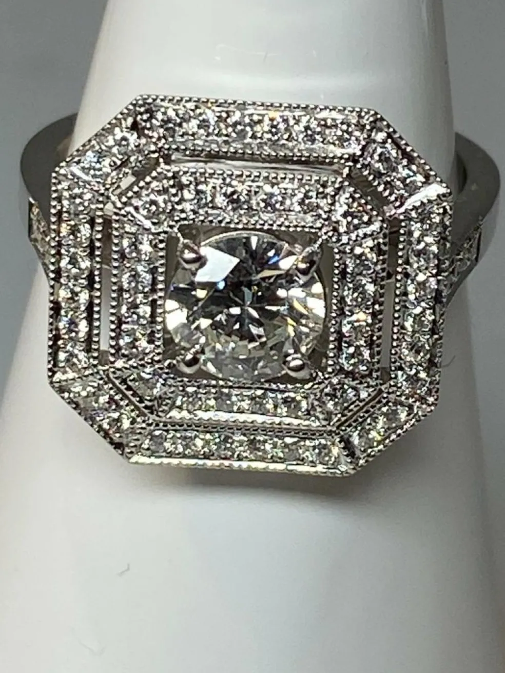 Bague de fiançailles, diamant