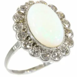 Bague de fiançailles diamant opale