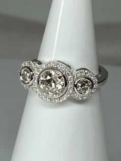 Bague de fiançailles, diamants