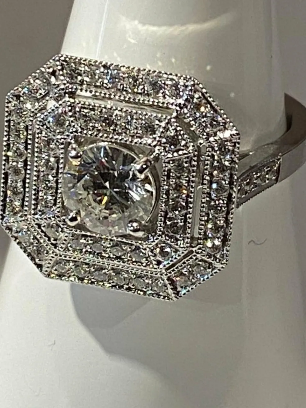 Bague de fiançailles, diamant