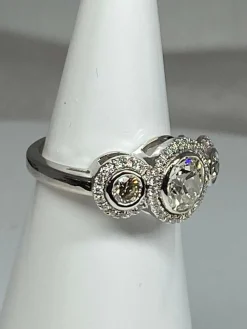 Bague de fiançailles, diamants
