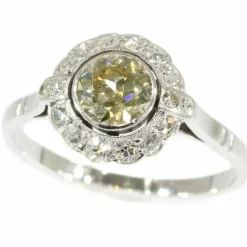 Bague de fiançailles en diamant
