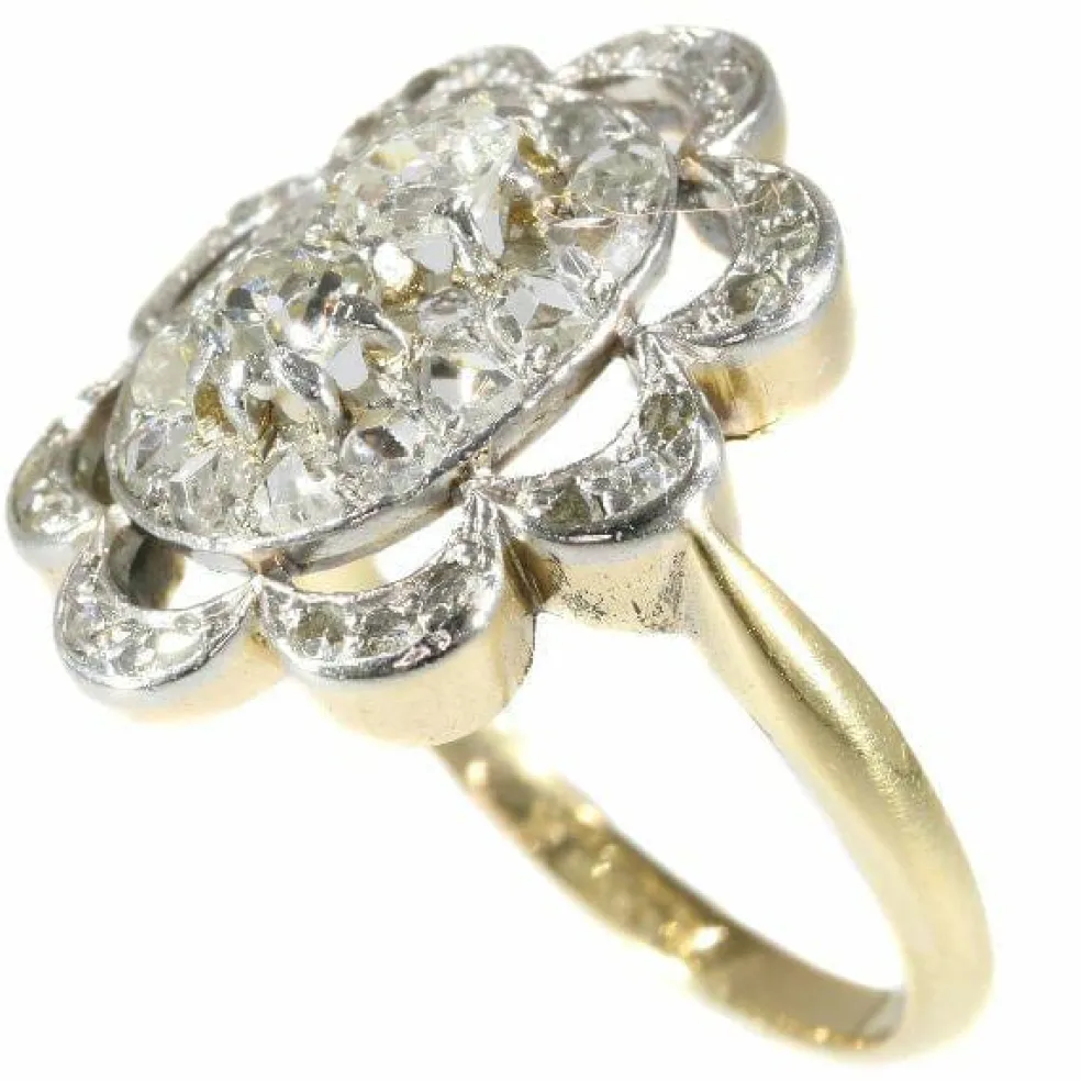 Bague de fiançailles en diamant