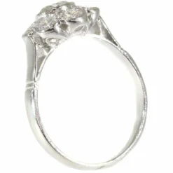 Bague de fiançailles en diamant
