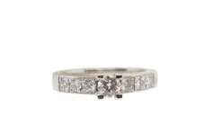 Bague de fiançailles en or gris et diamant