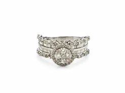 Bague de fiançailles en or blanc et diamants