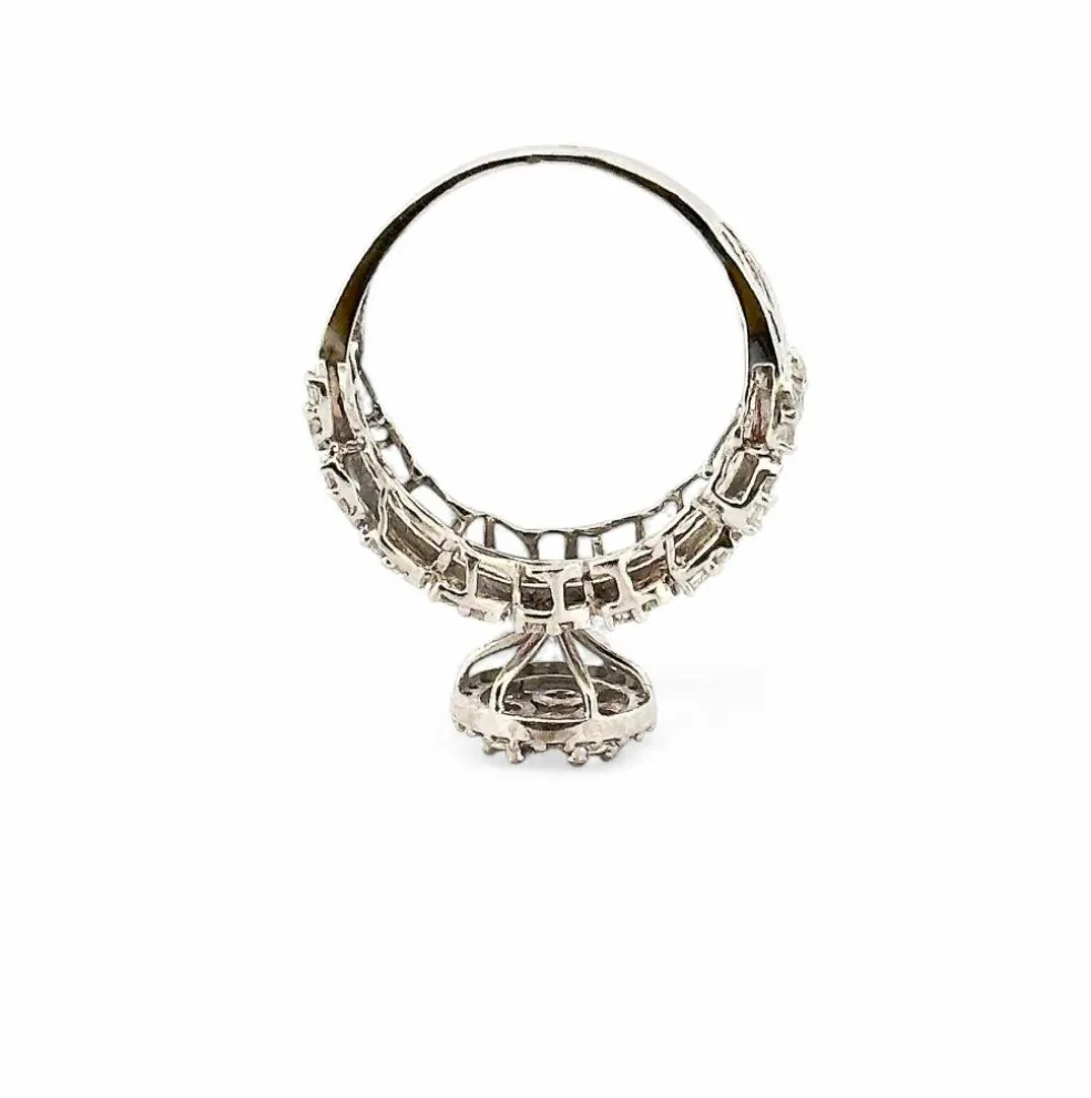 Bague de fiançailles en or blanc et diamants