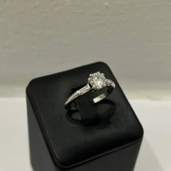 Bague de fiançailles or blanc diamant