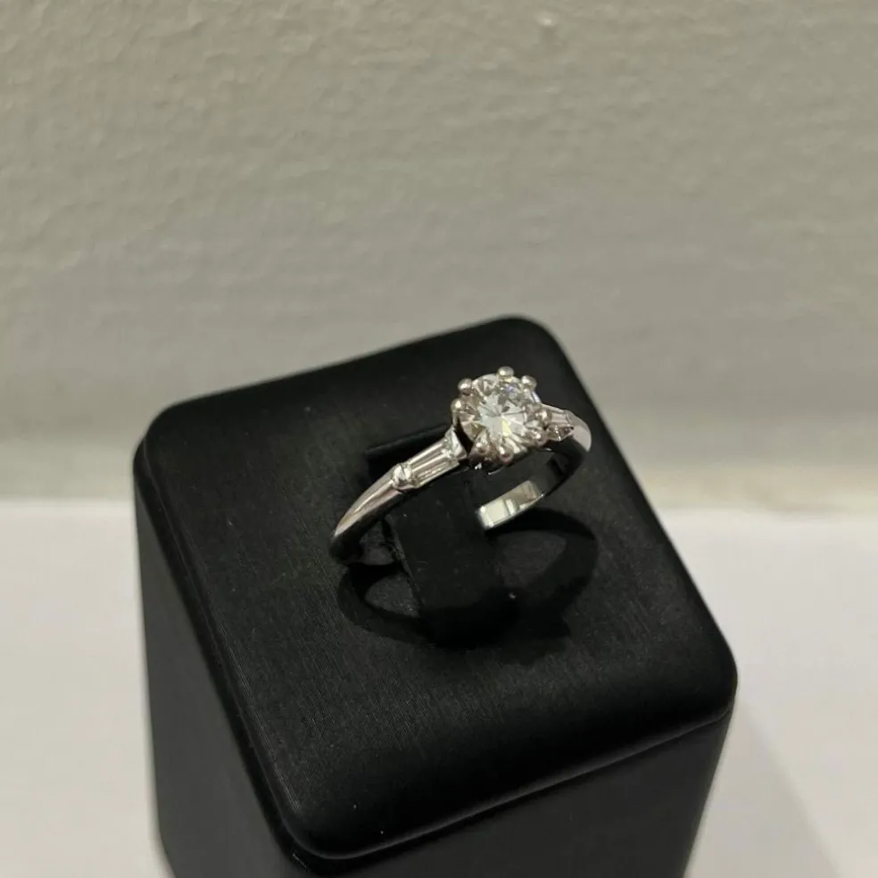 Bague de fiançailles or blanc diamant