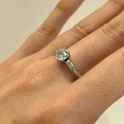 Bague de fiançailles or blanc diamant