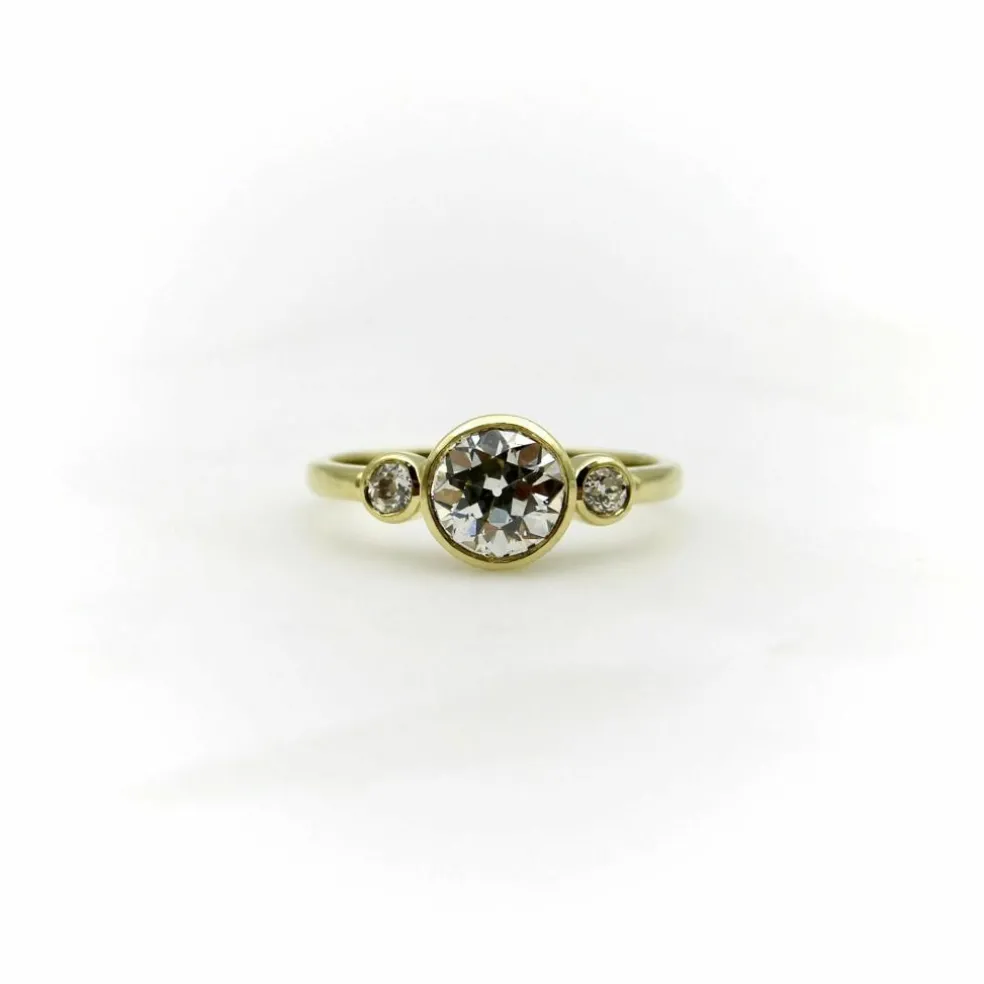 Bague de fiançailles trilogie en or et diamants