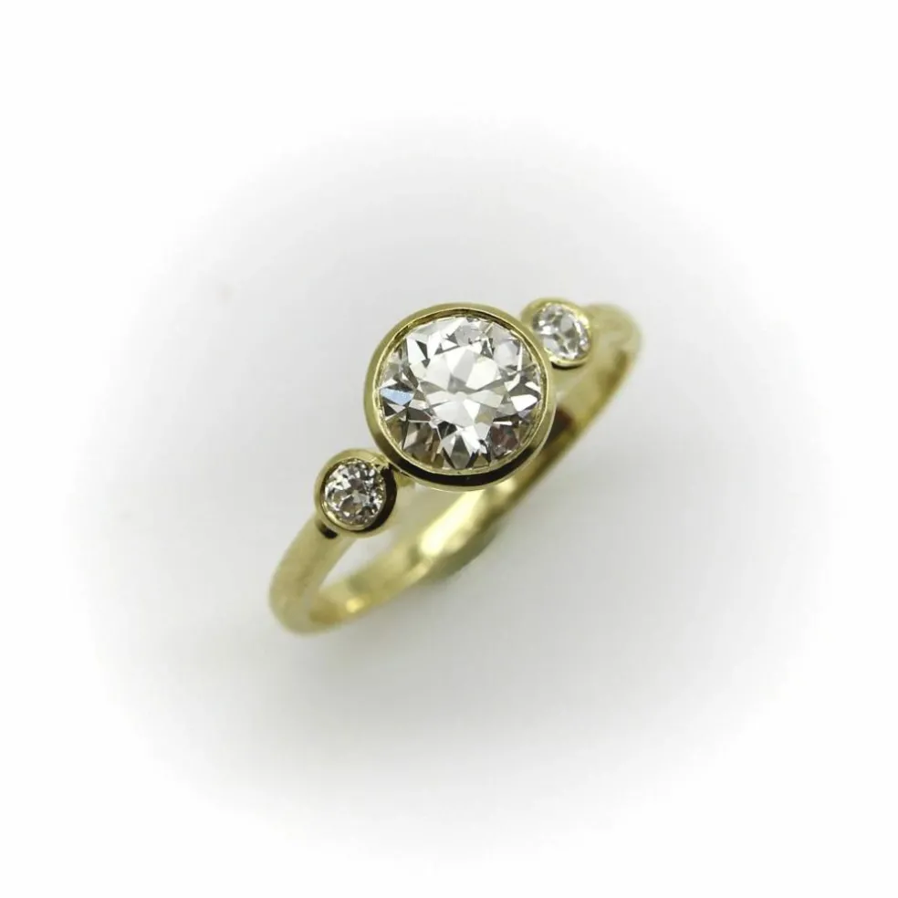 Bague de fiançailles trilogie en or et diamants