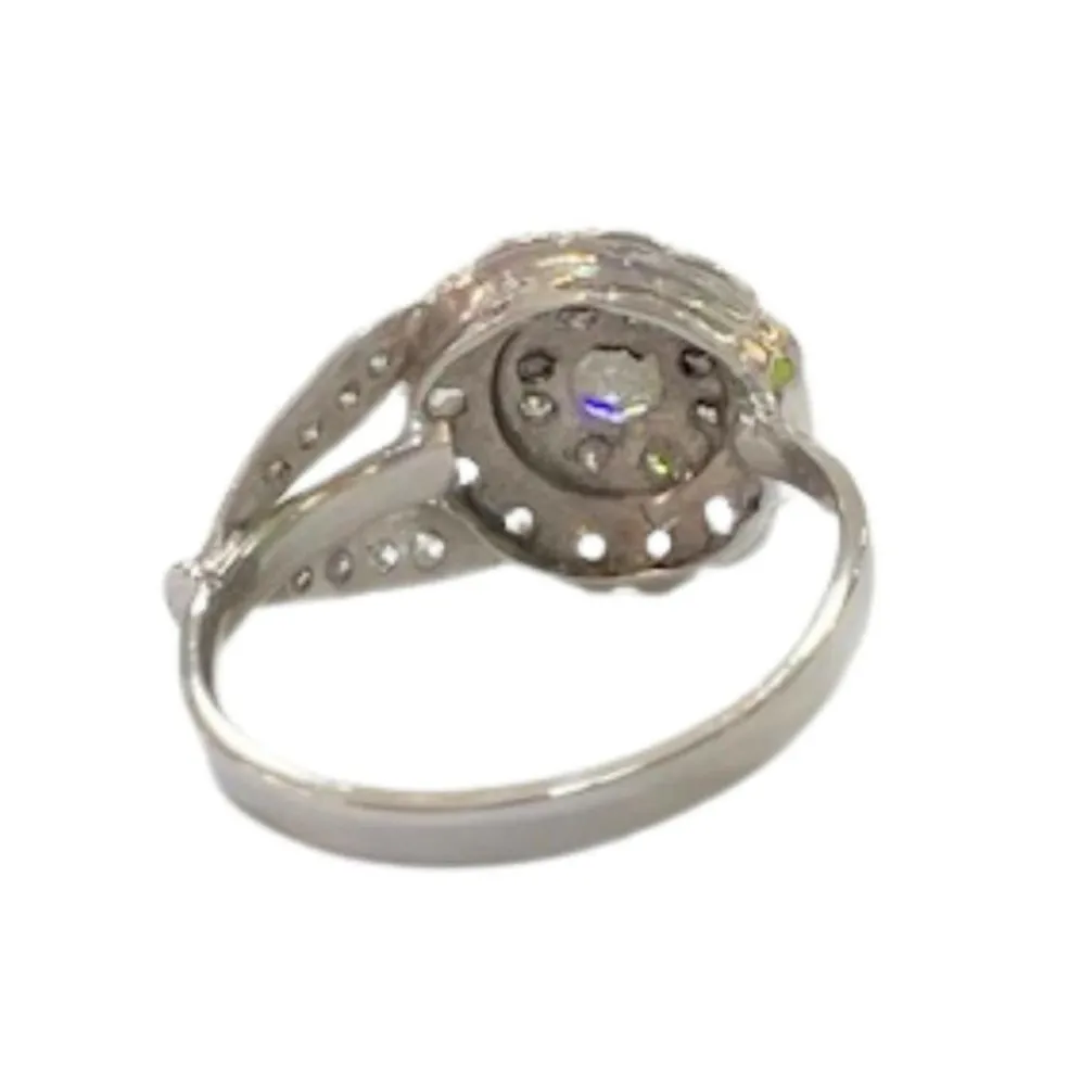 Bague de style Art Déco en or blanc avec diamants