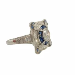 Bague de style Art déco en platine, diamants, saphirs