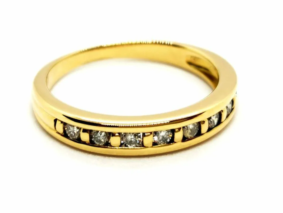 Bague Demi alliance Or jaune Diamant