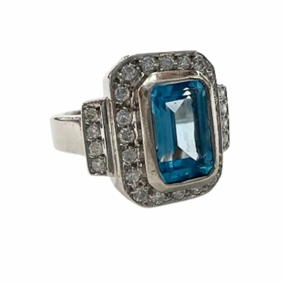 Bague design Art Déco contemporain avec diamants et topaze