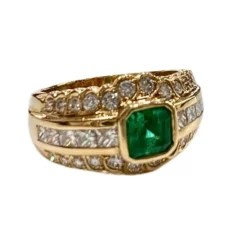Bague design contemporaine en or avec diamants et émeraude