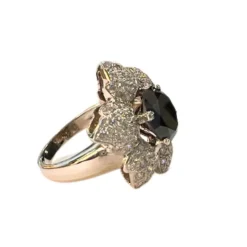 Bague design contemporain du 20ème siècle en or avec diamants