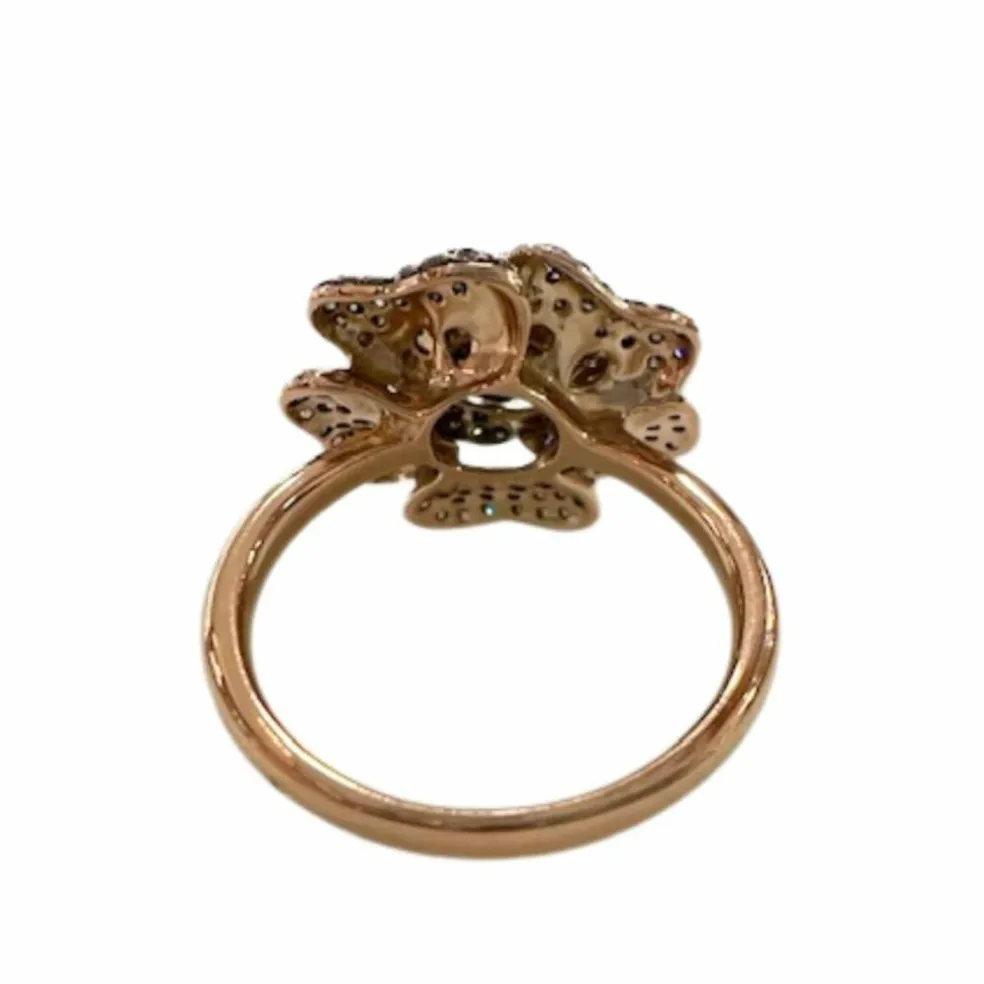 Bague design contemporaine en or et argent avec diamants