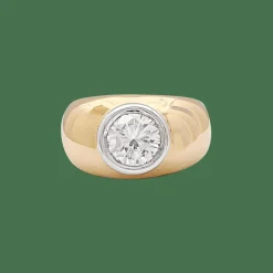 Bague deux ors, diamant 2,02 carats.
