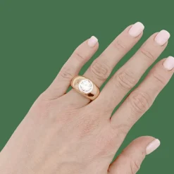 Bague deux ors, diamant 2,02 carats.