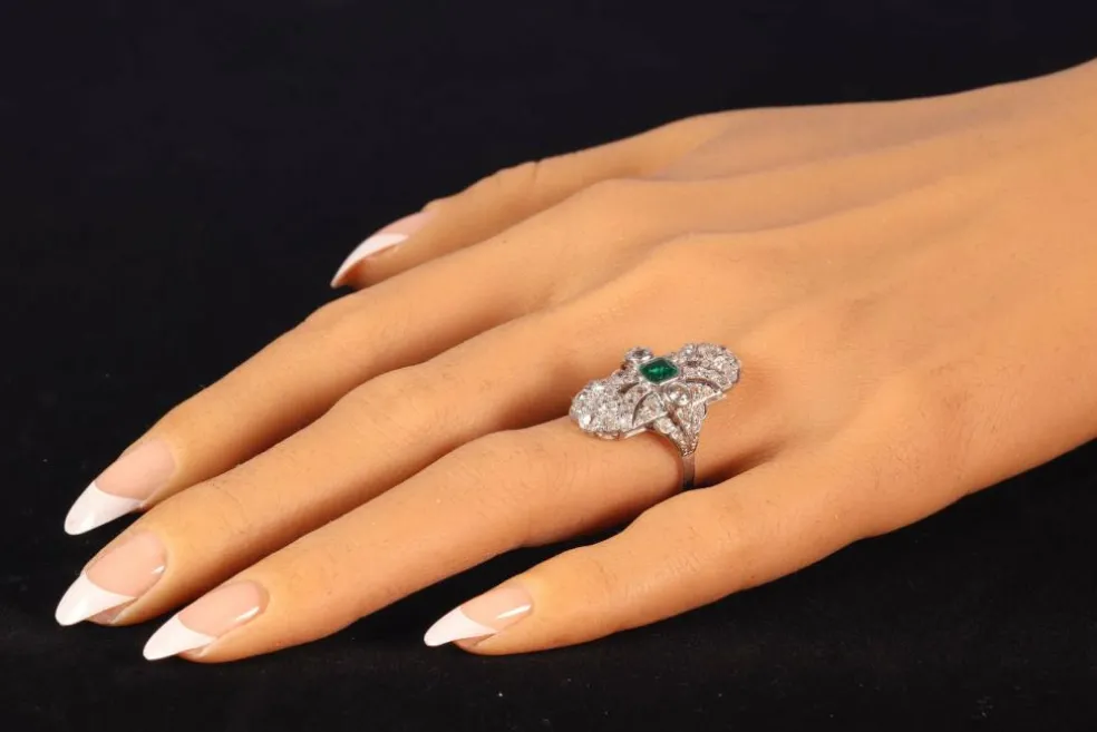 Bague diamant Art Déco, émeraude