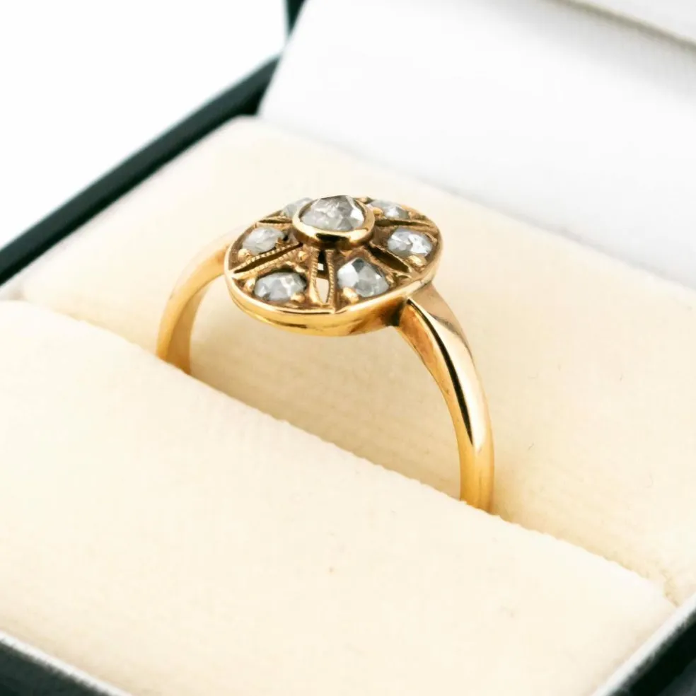 Bague diamant de forme ovale