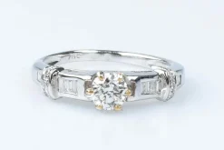 Bague diamant en or blanc