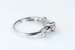 Bague diamant en or blanc