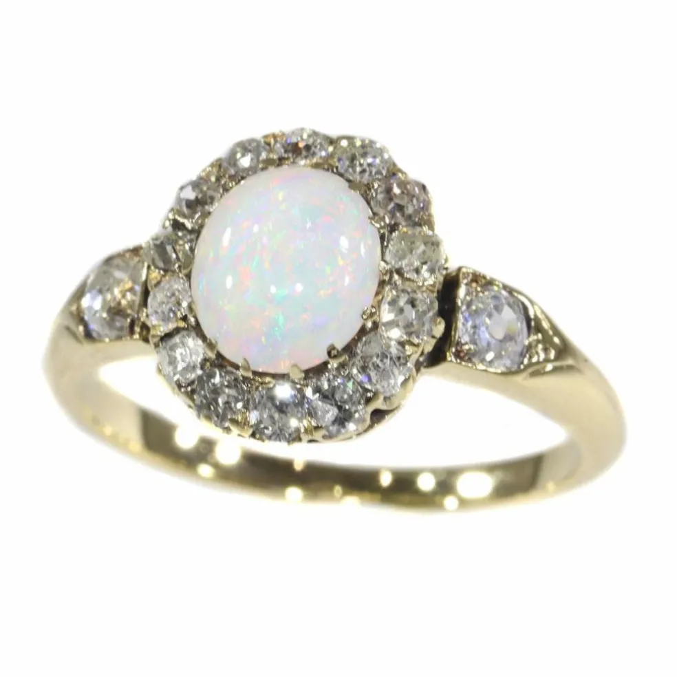 Bague diamant et opale
