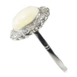 Bague diamant et opale