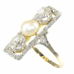 Bague diamant et perle
