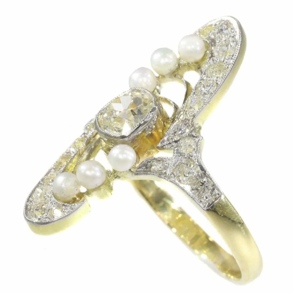 Bague diamant et perle