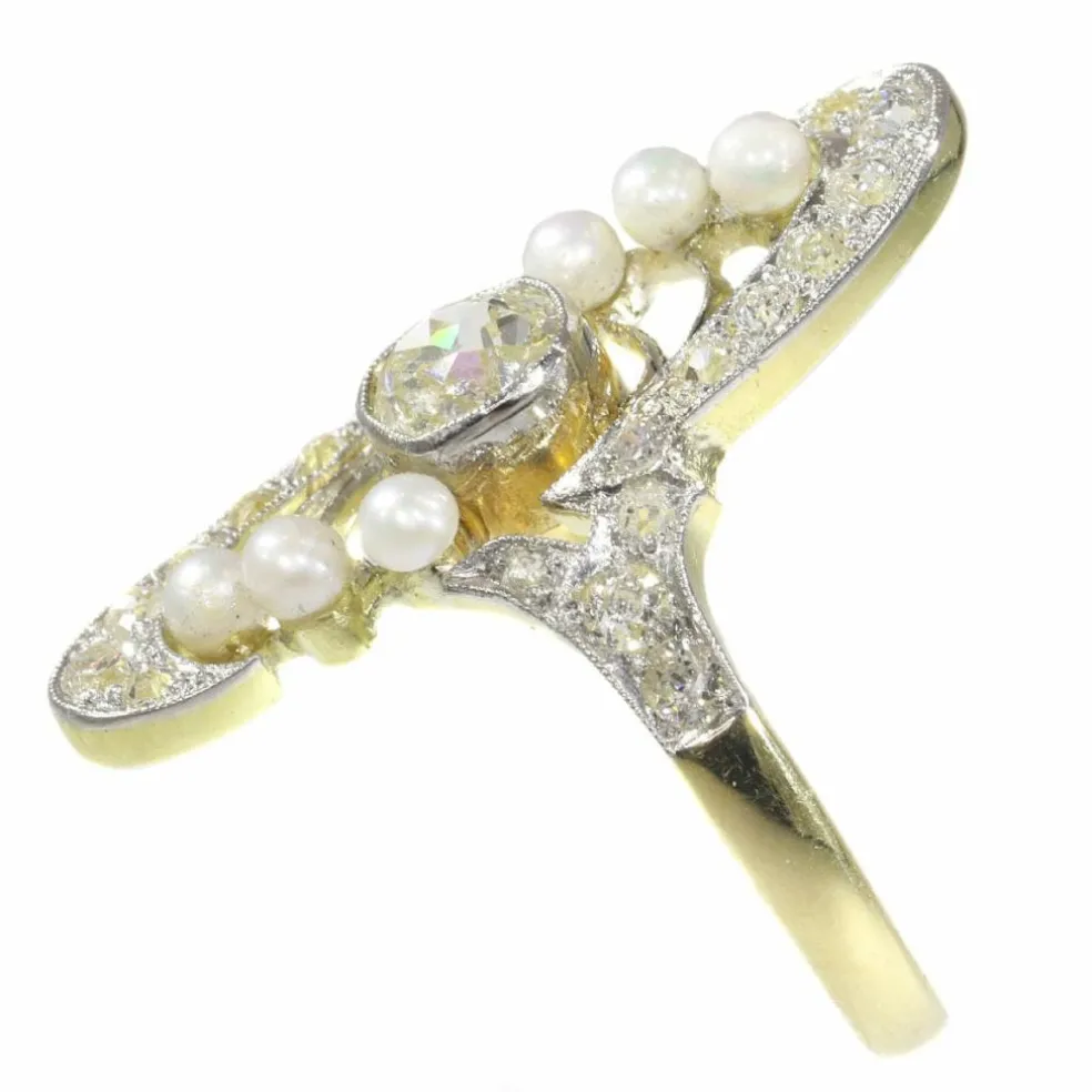Bague diamant et perle