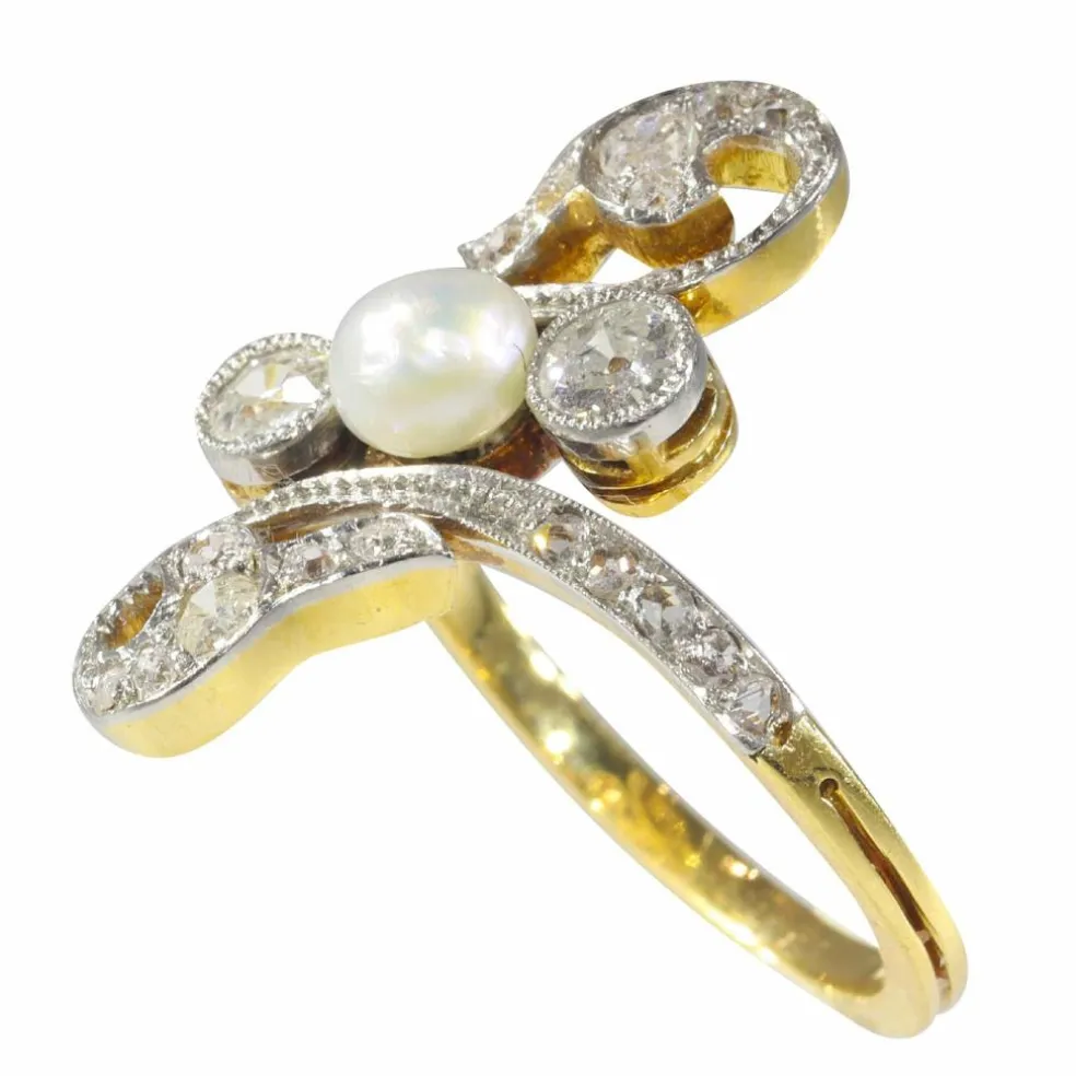 Bague diamant et perle
