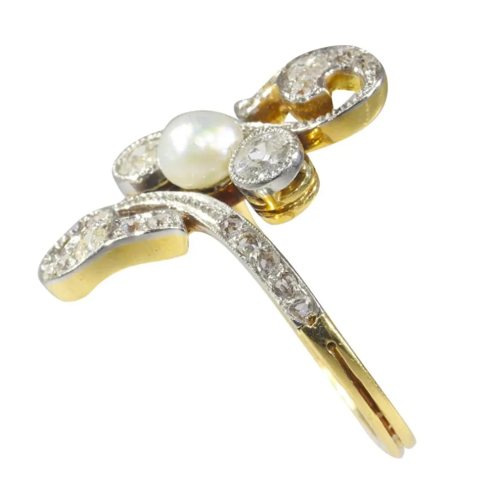 Bague diamant et perle