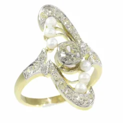 Bague diamant et perle