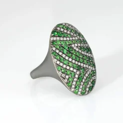Bague diamant grenat tsavorite noircie ovale cocktail bijoux immobiliers