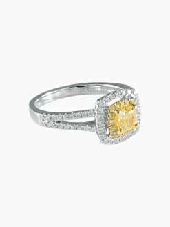 Bague diamant jaune carrée et diamants or blanc