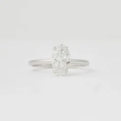 Bague diamant marquise