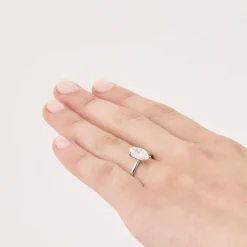 Bague diamant marquise