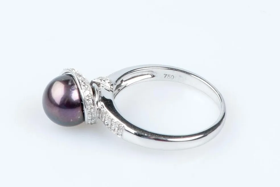 Bague diamant perle de Tahiti en or blanc 18 carats