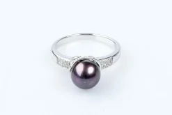 Bague diamant perle de Tahiti en or blanc 18 carats