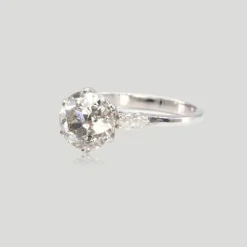 Bague diamant taille ancienne et navettes