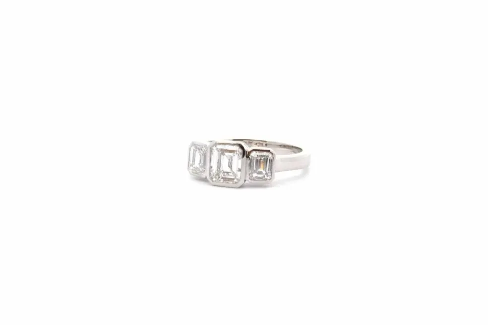 Bague diamant taille émeraude 1,03cts F/SI2