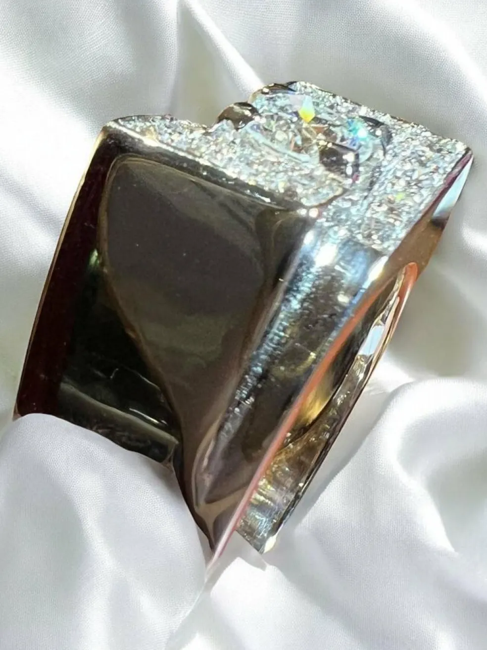 Bague Diamants, En Or 18 Blanc Carat, modèle "Tank"