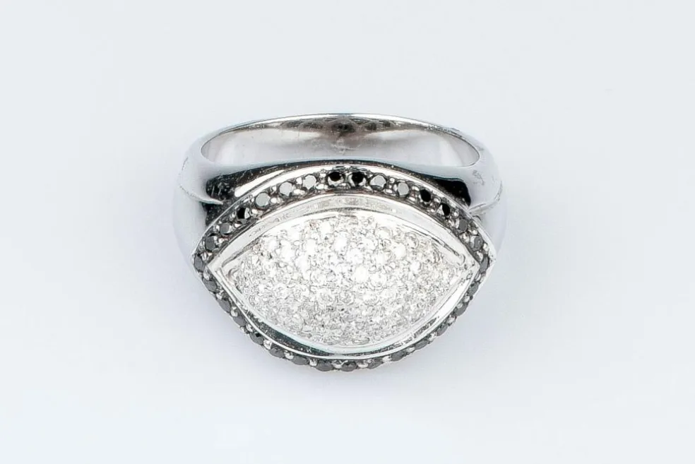 Bague diamants en or blanc