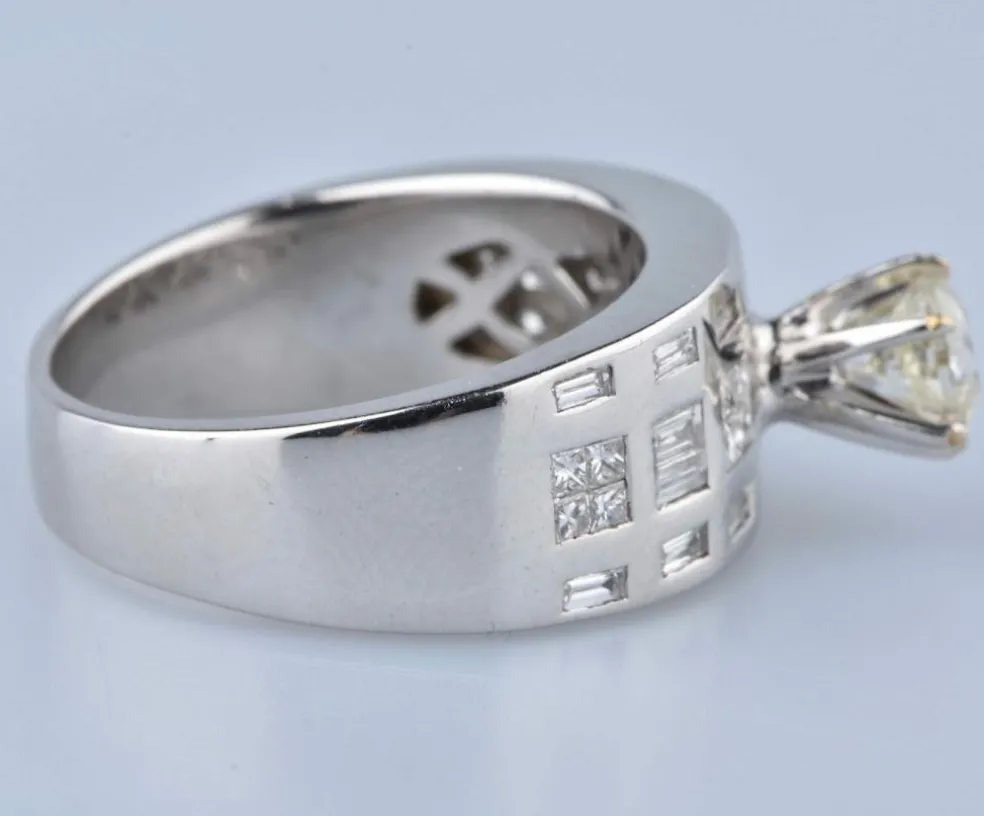 Bague diamants en or blanc