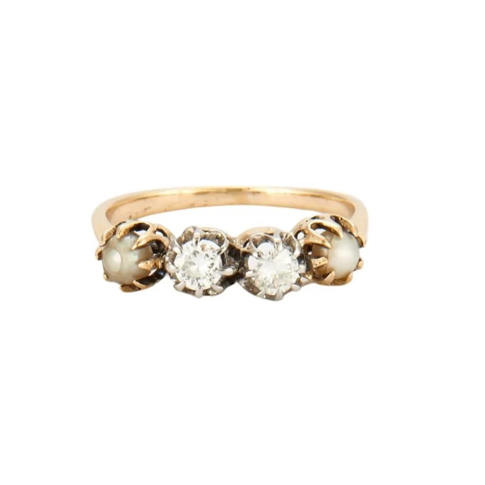 Bague diamants et perles