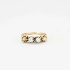 Bague diamants et perles
